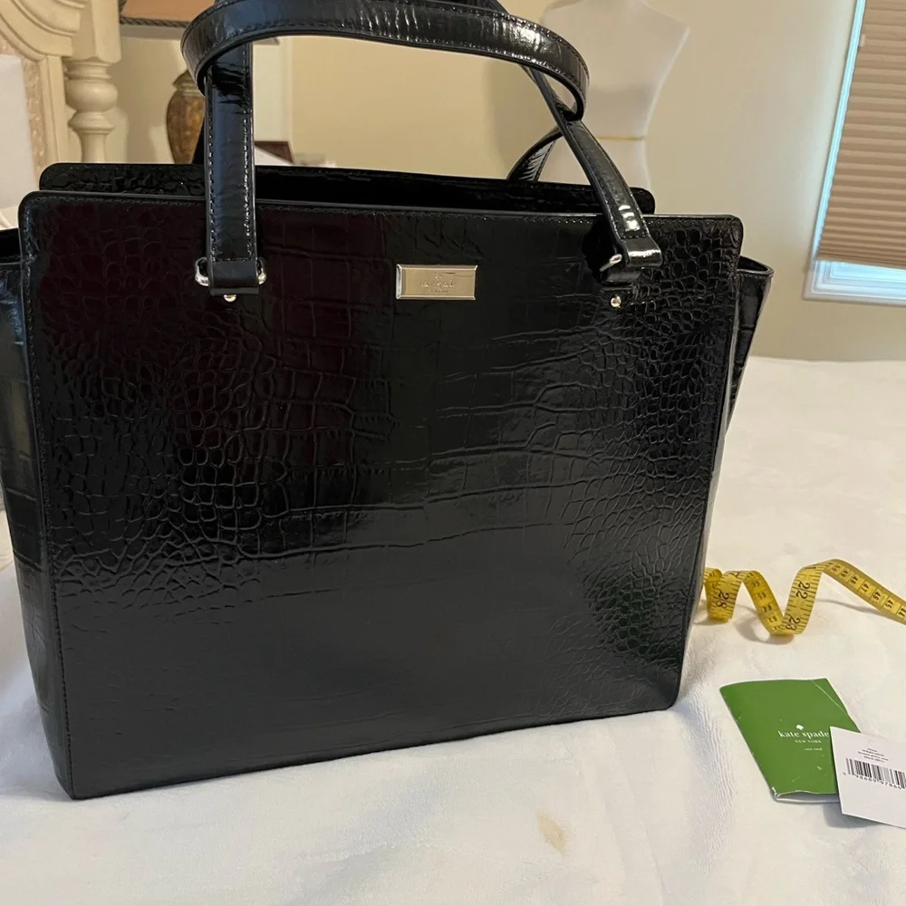 KATE SPADE ♠️ LARGE BRISTOL DRIVE CROCODILE ELISSA IN BLACK NWT - Picture 1 of 15